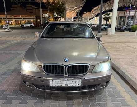 Jeddah, Vehicles, Cars & Trucks , SAR 17000,  Bmw 730,  2006,  Automatic,  221000 KM,  Bmw Six Cyinon Perfect Condition Price Negotiable