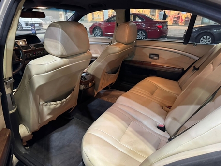 Jeddah, Vehicles, Cars & Trucks , SAR 17000,  Bmw 730,  2006,  Automatic,  221000 KM,  Bmw Six Cyinon Perfect Condition Price Negotiable