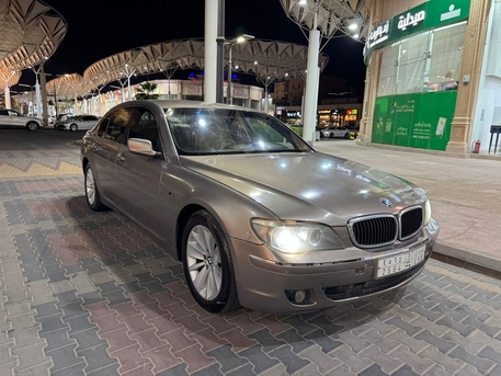Jeddah, Vehicles, Cars & Trucks , SAR 17000,  Bmw 730,  2006,  Automatic,  221000 KM,  Bmw Six Cyinon Perfect Condition Price Negotiable