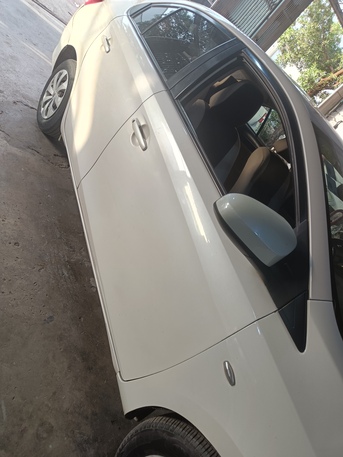 Al Malaz, Vehicles, Cars & Trucks , SAR 27500,  Toyato Yaris,  2015,  Automatic,  172000 KM,    SAR 27500
