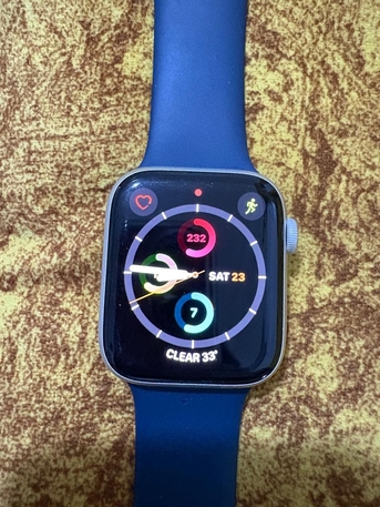 Riyadh, Electronics, SAR 800,  Selling Apple Watch