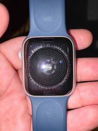 Riyadh, Electronics, SAR 800,  Selling Apple Watch