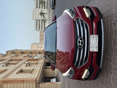Jeddah, Vehicles, Cars & Trucks , SAR 33000,  2017,  2017,  Automatic,  220 KM,  Hyundai Santa Fe ,  Transmission, Odometer Reading , Price 33,000