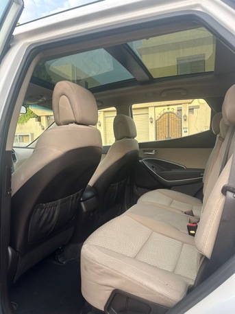 Jeddah, Vehicles, Cars & Trucks , SAR 43000,  Hyundai Santa Fe,  2018,  Automatic,  240 KM,  For Sale Car
