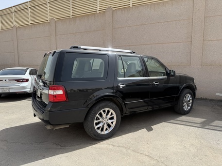 Riyadh, Vehicles, Cars & Trucks , SAR 89000,  Ford Expedition,  2015,  Automatic,  142000 KM,   Full Option Limited