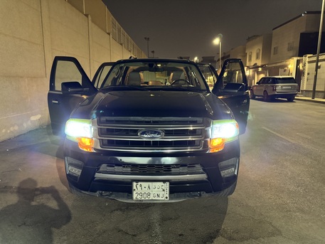 Riyadh, Vehicles, Cars & Trucks , SAR 89000,  Ford Expedition,  2015,  Automatic,  142000 KM,   Full Option Limited