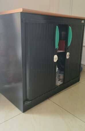 Al Yarmouk, Furniture, SAR 150,  Strong Table With 2 Shelves