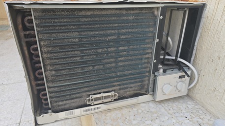 Khobar, Air Conditioners, SAR 700,  White Westinghouse 2.0 Ton Window Type