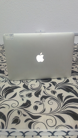 Rabigh, Electronics, SAR 1100,  Apple Airbook 2017 Model Core I5 128gb