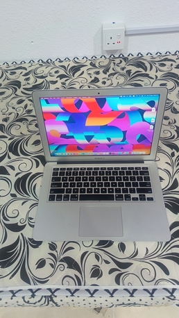 Rabigh, Electronics, SAR 1100,  Apple Airbook 2017 Model Core I5 128gb
