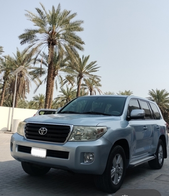 Manama, Vehicles, Cars & Trucks , Toyota Land Cruiser,  2014,  Automatic,  189000 KM,     V6