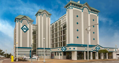 New York, Travel, Stay At Best Hotels Near Virginia Beach Convention Center