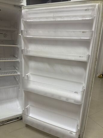 Khobar, Electronics, SAR 400,  Mitsubishi Refrigerator For Sale