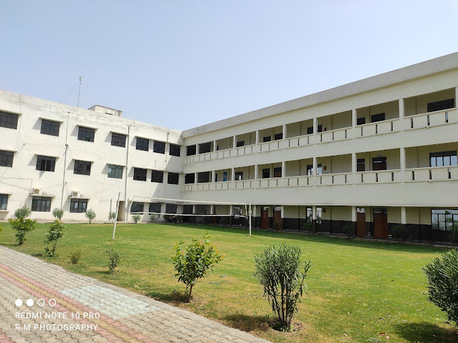 Mumbai, Education, Why A PG College In Etawah Is Ideal For Academic Excellence