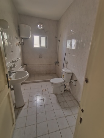 Mahooz, Apartments, Flats, Houses & Villas, BHD 180/month,  2 BR,  2 BHK Spacious Family Flat For Rent In Mahooz-35529070
