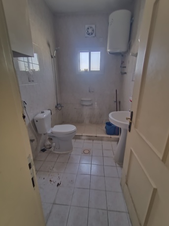 Mahooz, Apartments, Flats, Houses & Villas, BHD 180/month,  2 BR,  2 BHK Spacious Family Flat For Rent In Mahooz-35529070