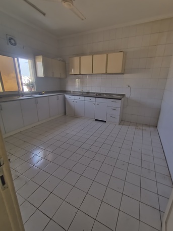 Mahooz, Apartments, Flats, Houses & Villas, BHD 180/month,  2 BR,  2 BHK Spacious Family Flat For Rent In Mahooz-35529070