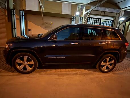 Manama, Vehicles, Cars & Trucks , BHD 4500,  Jeep Grand Cherokee Limited 5.7 V8,  2018,  Automatic,  168000 KM,   - For Immediate Sale