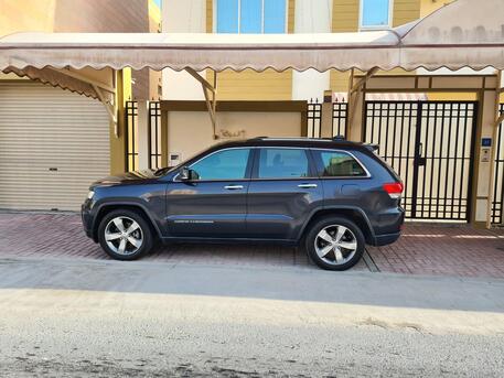 Manama, Vehicles, Cars & Trucks , BHD 4500,  Jeep Grand Cherokee Limited 5.7 V8,  2018,  Automatic,  168000 KM,   - For Immediate Sale