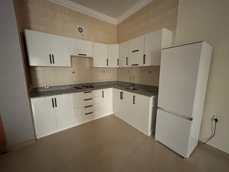 Juffair, Apartments, Flats, Houses & Villas, BHD 300/year,  2 BR,  Amazing Offer 2 Bhk At Juffair Just For 250  At Juffair Near Dom Cafe