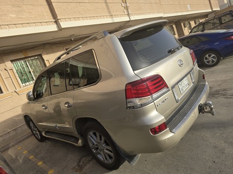 Al Sulaymaniyyah, Vehicles, Cars & Trucks , SAR 120000,  Lexus LX 570,  2013,  Automatic,  321000 KM,    &ndash; Full Option &ndash; Good Condition