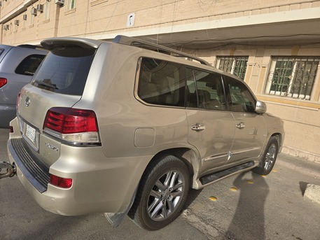 Al Sulaymaniyyah, Vehicles, Cars & Trucks , SAR 120000,  Lexus LX 570,  2013,  Automatic,  321000 KM,    &ndash; Full Option &ndash; Good Condition
