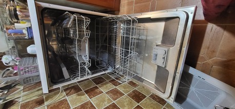 Hofuf, Appliances, SAR 1100,  Bosch Dishwasher +  100 Sr Worthful Premium Tablets