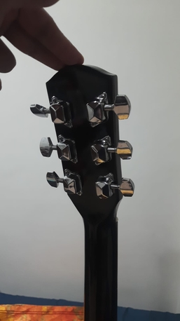 Gudaibiya, Musical Instruments, BHD 80,  Fender-115 Guitar For Sale 80 BD