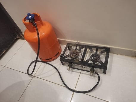 Riyadh, Household Items, SAR 250,  LPG Gas Cylinder + Stove (Complete Set) For Sale 🔥