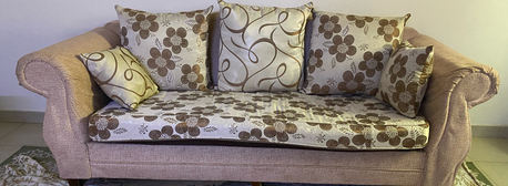Riyadh, Household Items, SAR 2000,  Houshold Items For Sale. Table, Shelf Etc.