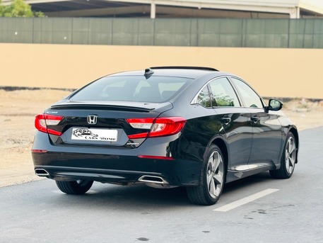 Manama, Vehicles, Cars & Trucks , BHD 6700,  Honda Accord,  2020,  102000 KM,  Full Option - Full Insurance - One Owner - Sunroof