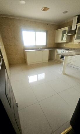 Mahooz, Apartments, Flats, Houses & Villas, BHD 280/month,  2 BR,  2 Bedroom Unfurnished Flat For Rent Without Ewa