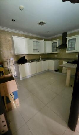 Mahooz, Apartments, Flats, Houses & Villas, BHD 300/month,  3 BR,  3 Bedroom Semi Furnished Flat For Rent Without Ewa