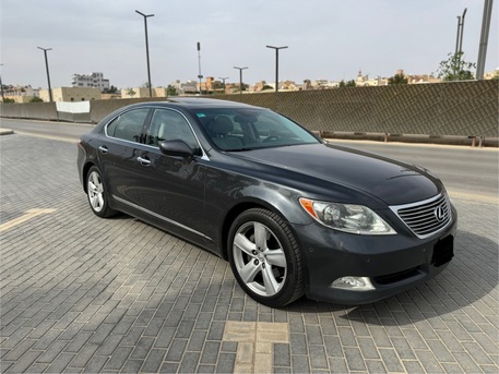 Riyadh, Vehicles, Cars & Trucks , SAR 43000,  Lexus LS 460,  2007,  Automatic,  317000 KM,