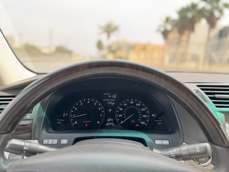 Riyadh, Vehicles, Cars & Trucks , SAR 43000,  Lexus LS 460,  2007,  Automatic,  317000 KM,
