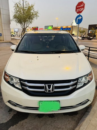 Riyadh, Vehicles, Cars & Trucks , SAR 39000,  Honda Odyssey,  2014,  Automatic,  176456 KM,