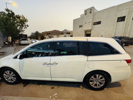 Riyadh, Vehicles, Cars & Trucks , SAR 39000,  Honda Odyssey,  2014,  Automatic,  176456 KM,