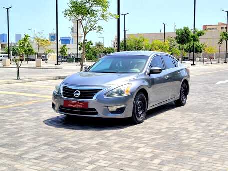 Manama, Vehicles, Cars & Trucks , BHD 1,  Nissan Altima,  2016,  Automatic,  166000 KM,  WELL MAINTAINED GREY COLOR