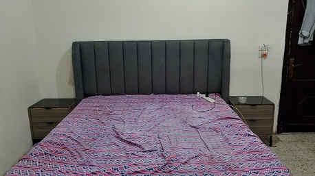 Jeddah, Furniture, SAR 300,  King Size Bed With Side Tables And Mattress