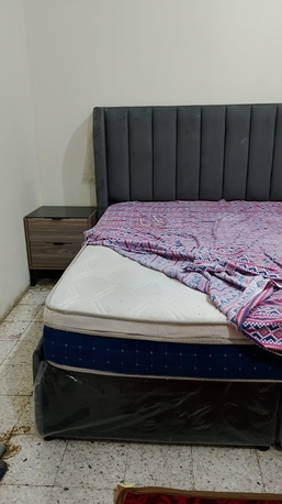 Jeddah, Furniture, SAR 300,  King Size Bed With Side Tables And Mattress