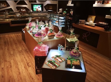 Riyadh, Shops, SAR 200,  150 Sq. Meter,  Coffee Shop For Sale