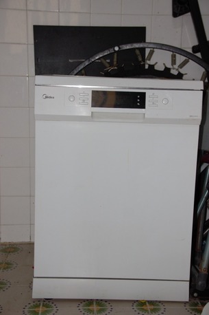 Al Thuqbah, Household Items, SAR 800,  Dishwasher For Sale &ndash; Great Condition!