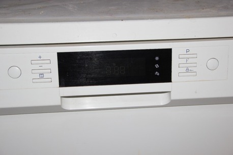 Al Thuqbah, Household Items, SAR 800,  Dishwasher For Sale &ndash; Great Condition!