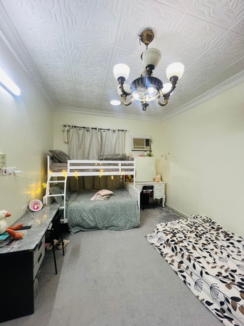 Riyadh, Apartments, Flats, Houses & Villas, SAR 30000/year,  Furnished,  4 BR,  700 Sq. Meter,  FINAL EXIT SALE &ndash; HOUSEHOLD ITEMS ALONG WITH APARTMENT ARE AVAILABLE (Dar Ul Baida Metro)