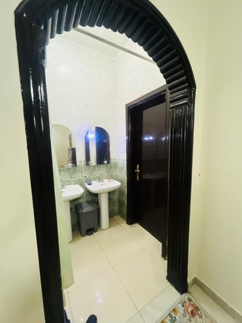 Riyadh, Apartments, Flats, Houses & Villas, SAR 30000/year,  Furnished,  4 BR,  700 Sq. Meter,  FINAL EXIT SALE &ndash; HOUSEHOLD ITEMS ALONG WITH APARTMENT ARE AVAILABLE (Dar Ul Baida Metro)