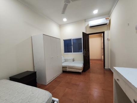 Tubli, Apartments, Flats, Houses & Villas, BHD 150/year,  1 BR,  Tubli:- Groundfloor Furnished Studio Flat On Rent With Unlimited Ewa..