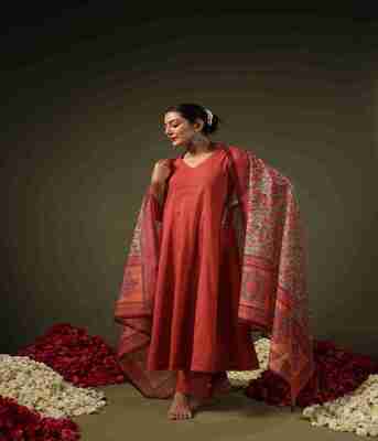 Mumbai, Clothing & Accessories, INR 1902,  Buy Women
