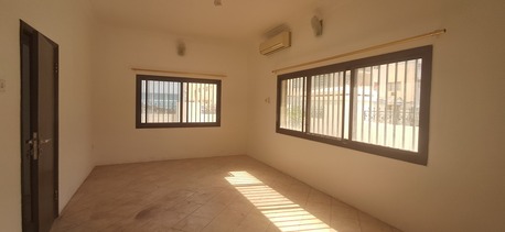 Adliya, Staff Accomodation, BHD 260,  140 Sq. Meter,  Staff Accommodation I 3 Bedrooms L Rent  260