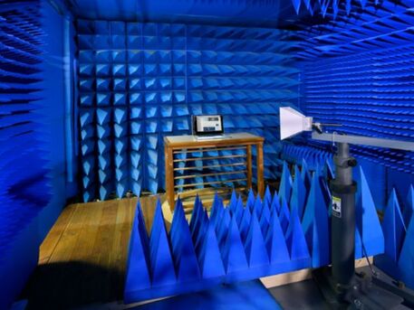 Barcelona, Industrial Machinery, Laboratorio EMC Completo