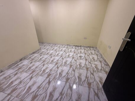 Busaiteen, Apartments, Flats, Houses & Villas, BHD 130/month,  Studio,  Studio Flat For Rent In Busaiteen With EWA , Unlimited